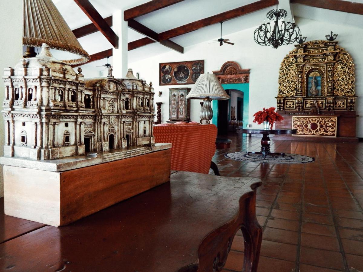 Hotel El Convento Leon Nicaragua Buitenkant foto